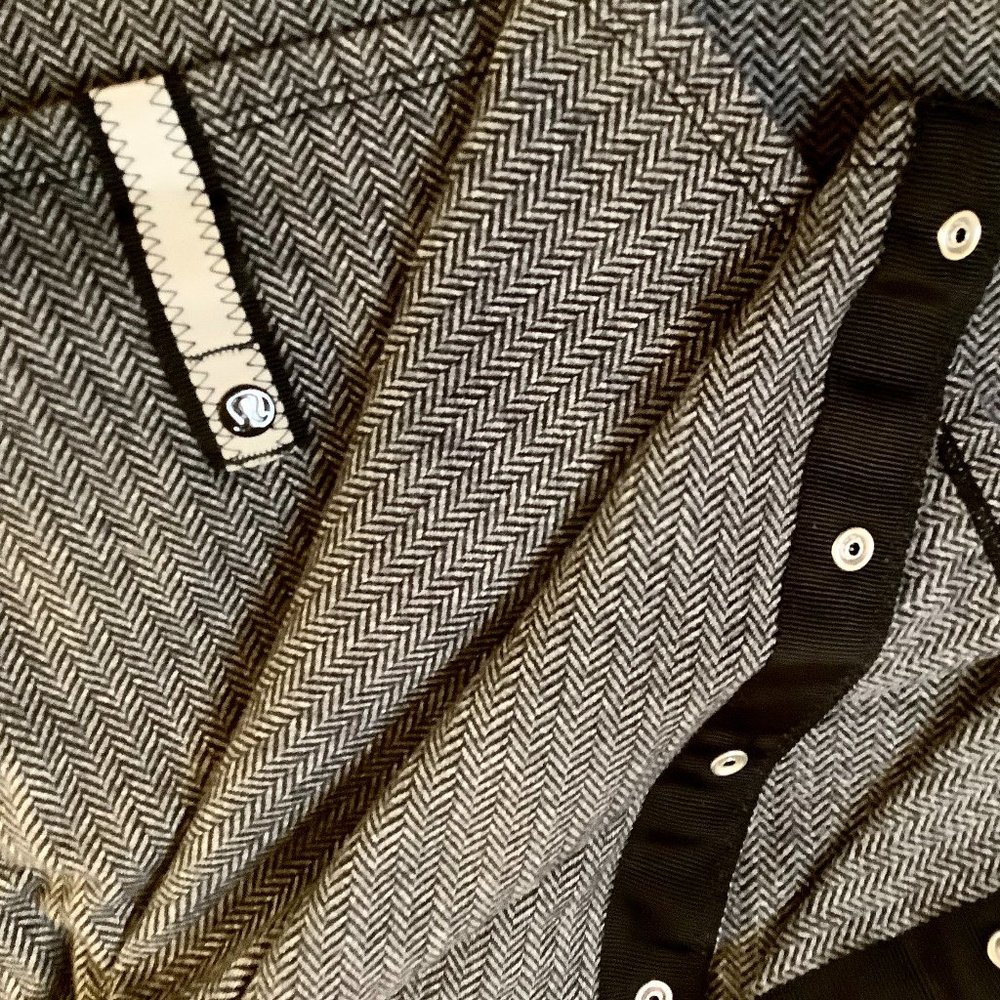 Lululemon Vinyasa Scarf